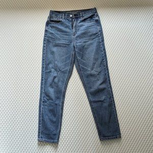 American Eagle mom jeans size 4